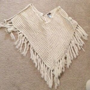 Wilster Knitted Ponch